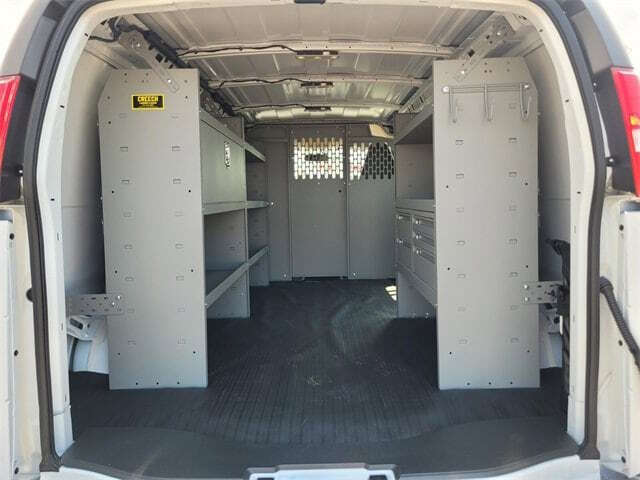 2025 Chevrolet Express 2500