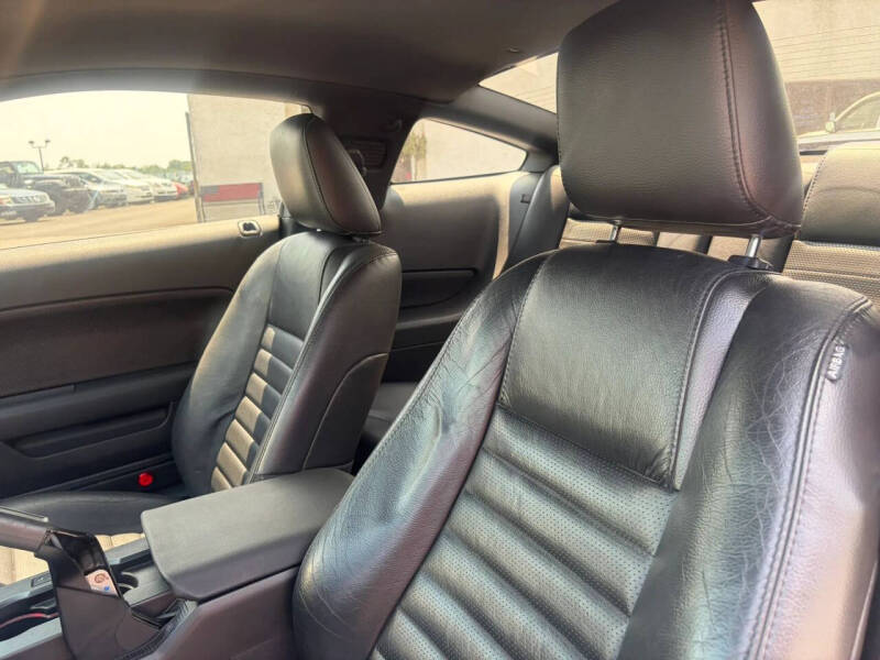 2009 Ford Mustang GT Deluxe