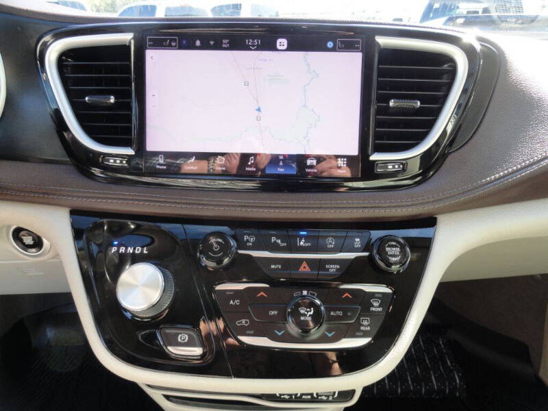 2021 Chrysler Pacifica Touring L