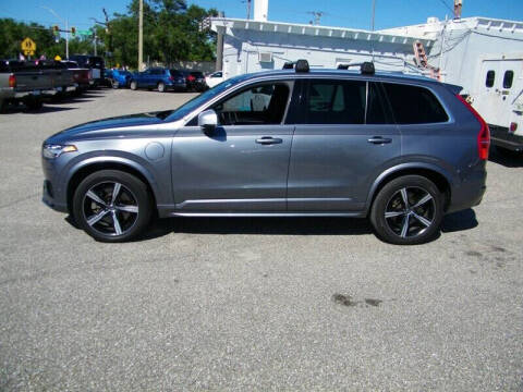 2019 Volvo XC90 T8 eAWD R-Design
