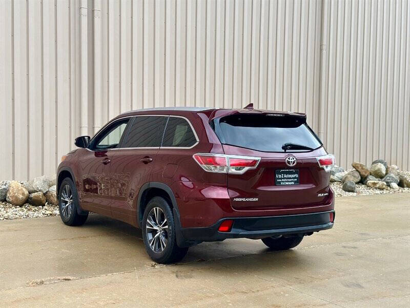 2016 Toyota Highlander XLE photo 10