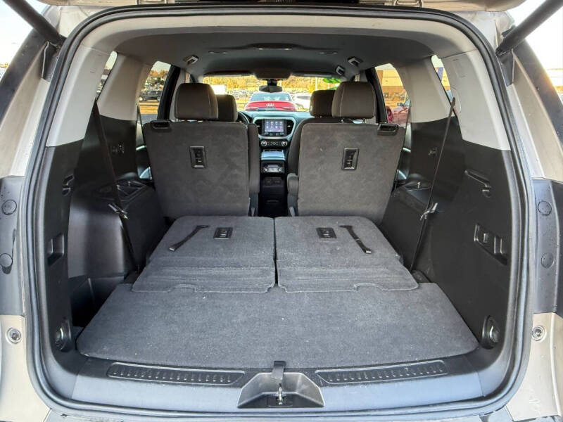 2022 GMC Acadia SLE