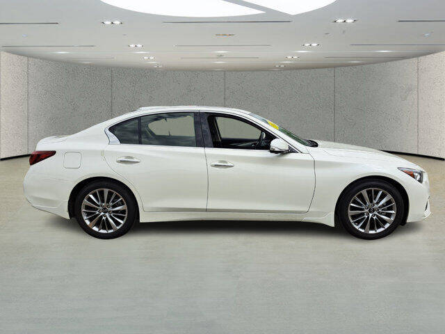 2023 Infiniti Q50 Luxe