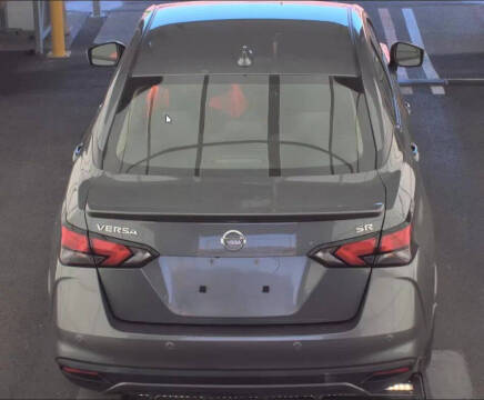 2022 Nissan Versa SR
