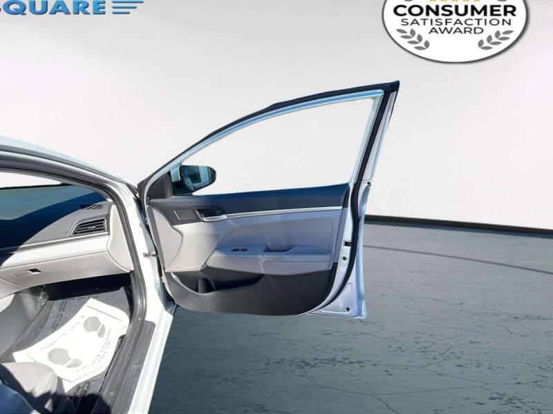 2019 Hyundai Elantra