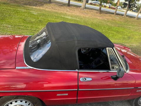 1986 Alfa Romeo Spider Veloce
