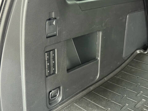 2023 Lincoln Navigator L Standard