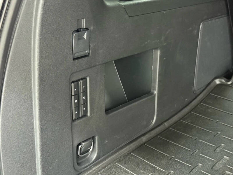 2023 Lincoln Navigator L Standard