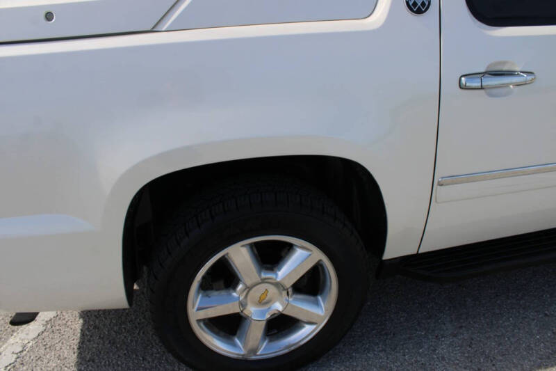 2013 Chevrolet Avalanche LTZ Black Diamond