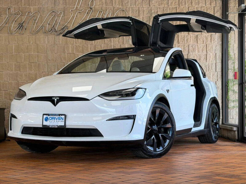 2023 Tesla Model X Standard Range