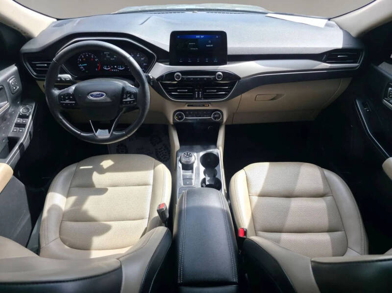 2020 Ford Escape SEL