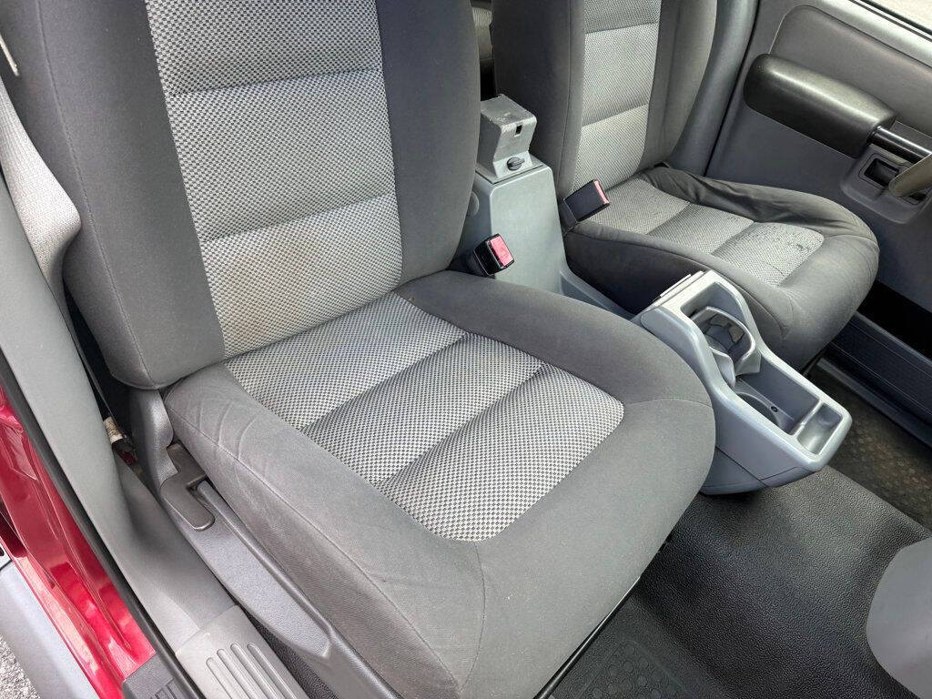 2003 Ford Explorer Sport Trac 46