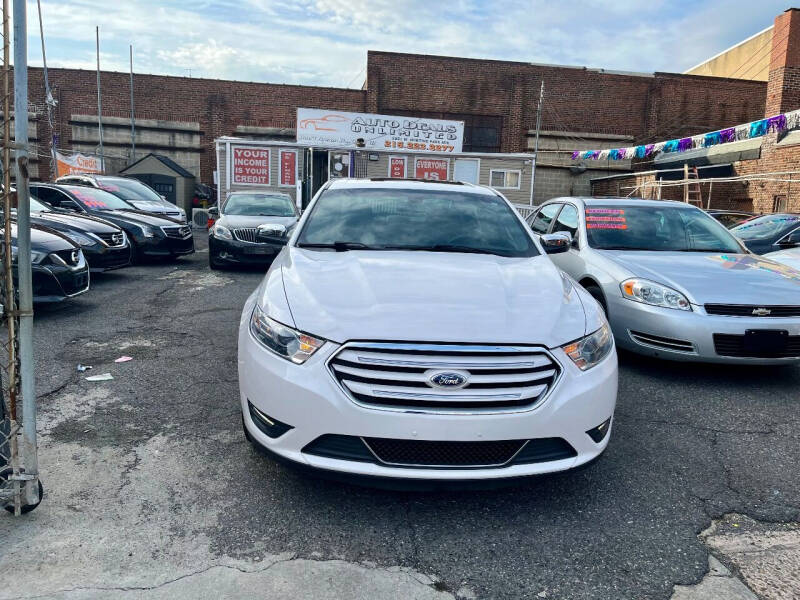 2013 Ford Taurus Limited photo 5