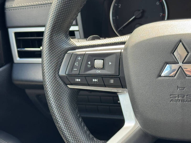 2024 Mitsubishi Outlander