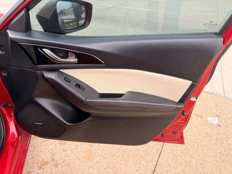 2016 Mazda MAZDA3 s Grand Touring