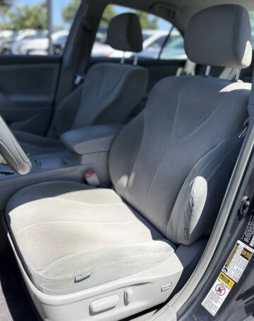 2011 Toyota Camry Hybrid