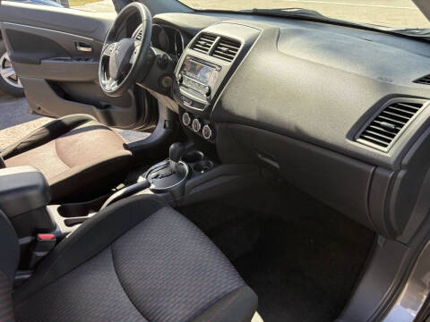 2017 Mitsubishi Outlander Sport LE