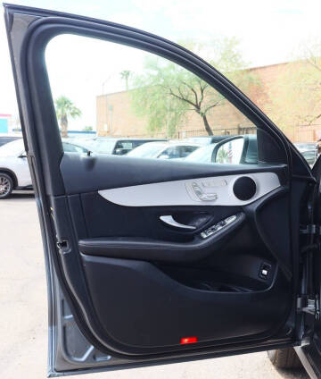 2019 Mercedes-Benz GLC GLC 300