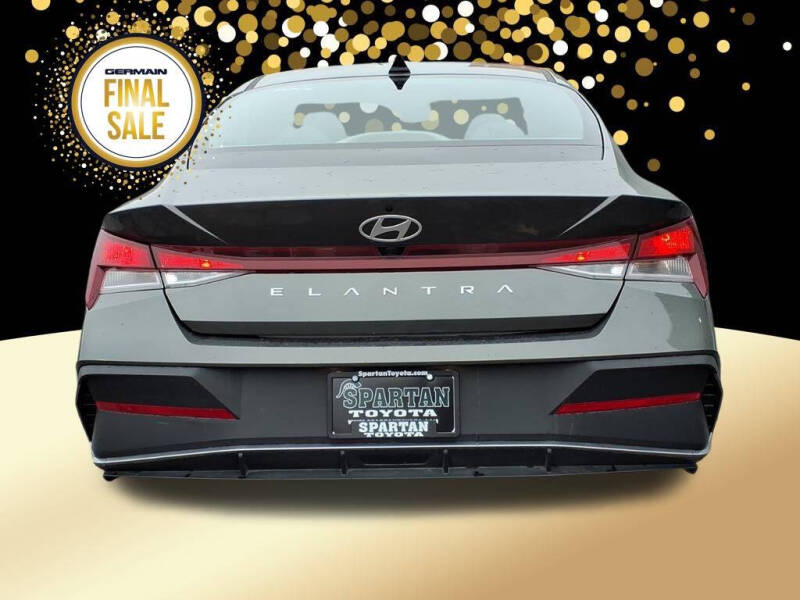 2024 Hyundai Elantra SEL