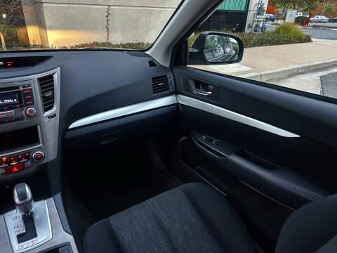 2013 Subaru Legacy 2.5i