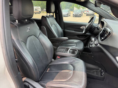 2020 Chrysler Pacifica Launch Edition