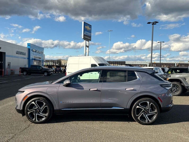 2026 Chevrolet Equinox EV LT 2