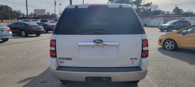 2010 Ford Explorer Eddie Bauer