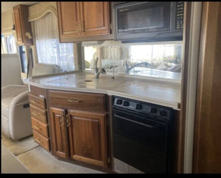 2001 Freightliner XC Chassis