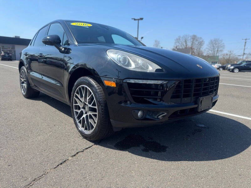 2016 Porsche Macan S