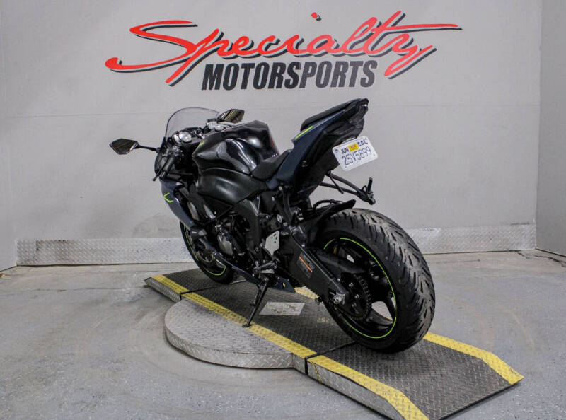 2023 Kawasaki Ninja ZX-6R