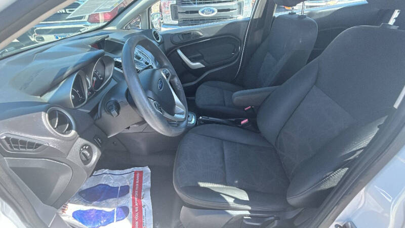 2013 Ford Fiesta SE