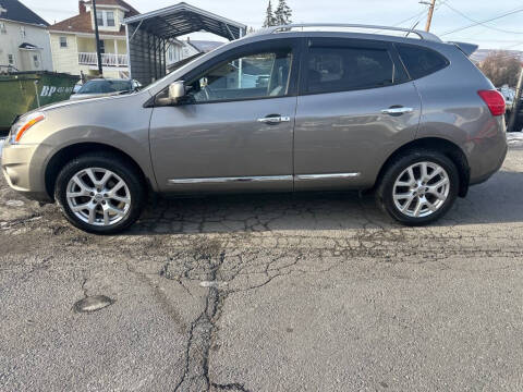 2013 Nissan Rogue SV w/SL Package