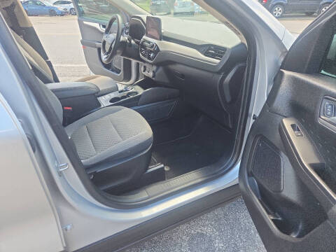 2020 Ford Escape SE