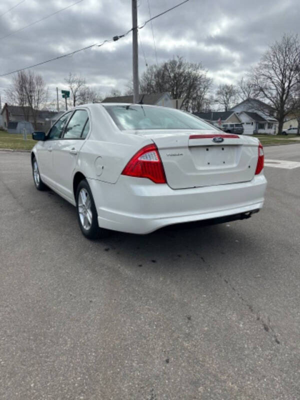 2012 Ford Fusion S
