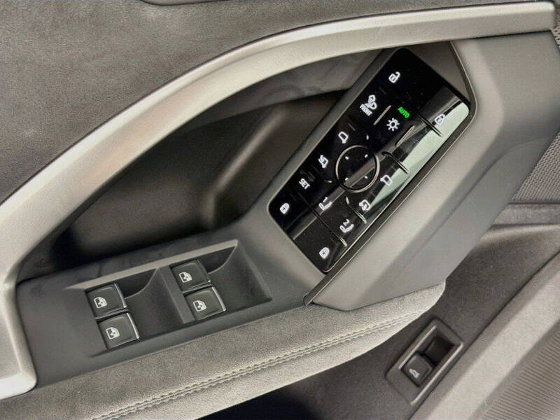 2026 Audi SQ5 quattro Premium Plus TFSI