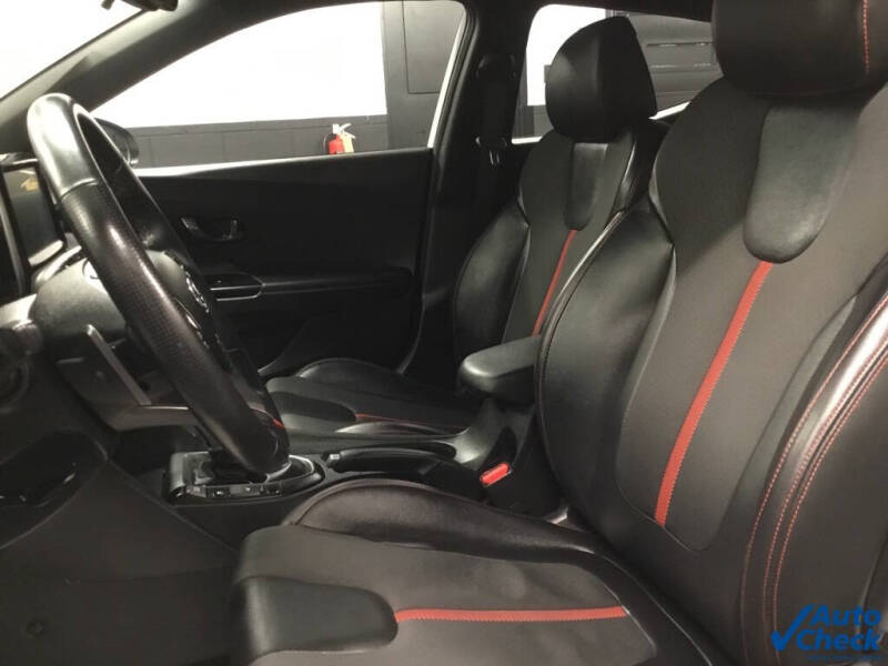 2021 Hyundai Veloster