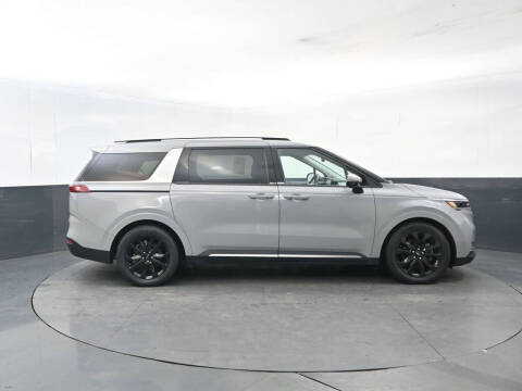 2023 Kia Carnival SX