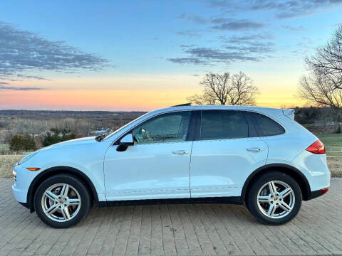 2014 Porsche Cayenne Platinum