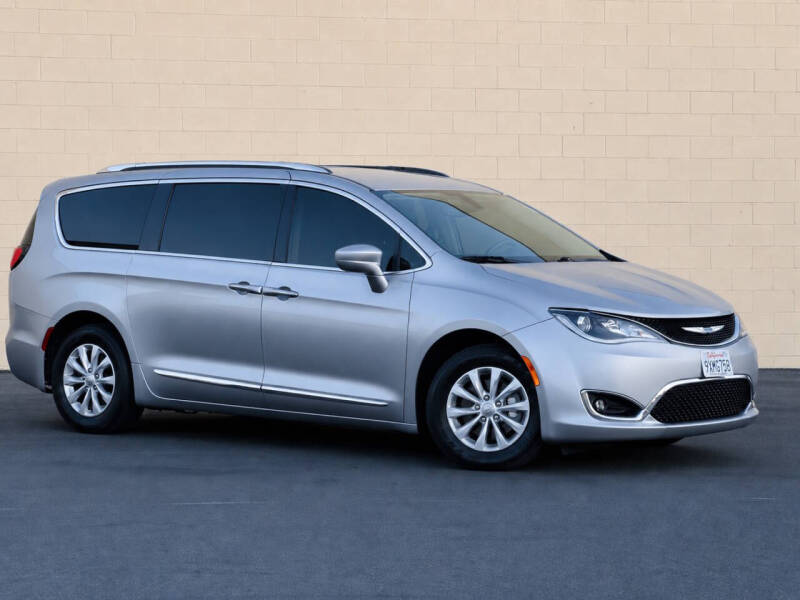 2020 Chrysler Pacifica Touring L