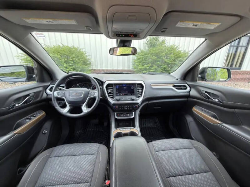 2021 GMC Acadia SLE