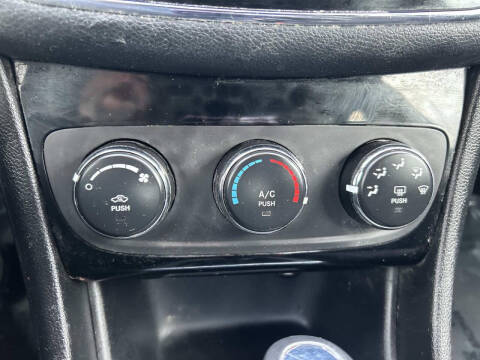 2012 Chrysler 200 LX