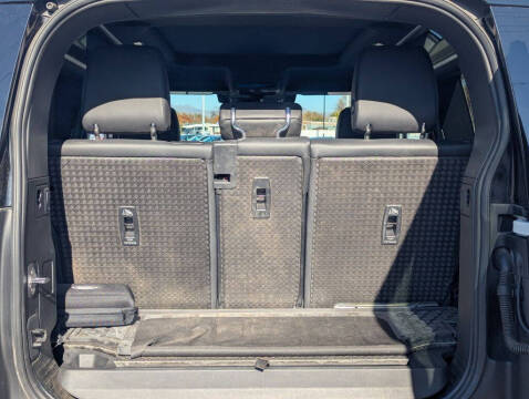 2024 Land Rover Defender 90 P400 X-Dynamic SE