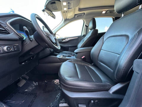 2021 Ford Escape SEL