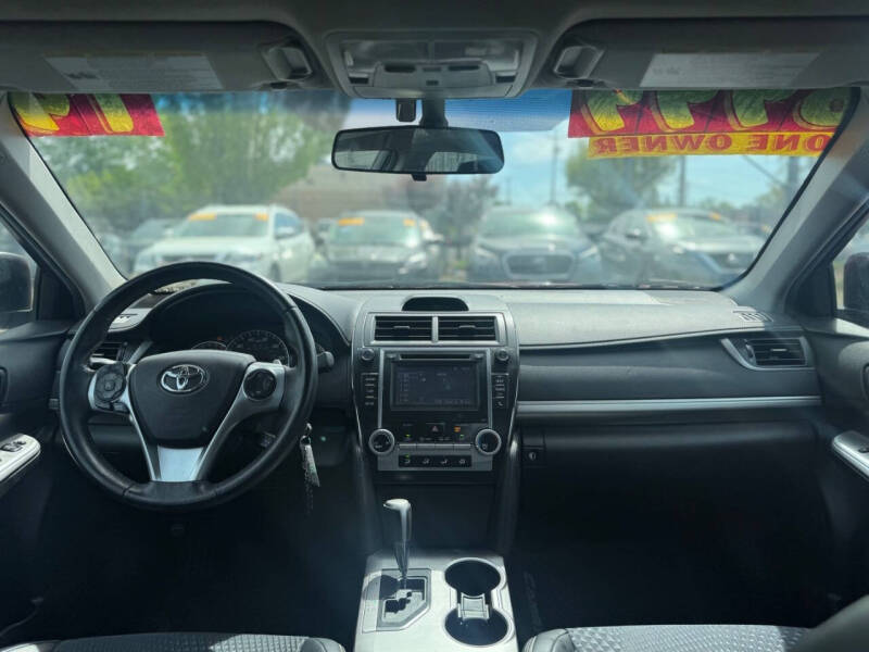 2014 Toyota Camry SE