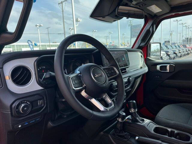 2025 Jeep Wrangler Sahara 4xe
