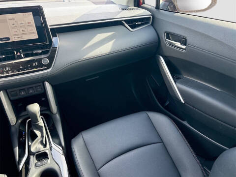 2024 Toyota Corolla Cross XLE