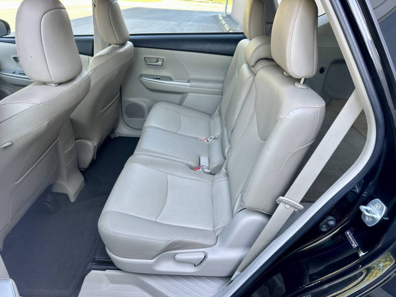 2012 Toyota Prius v Five