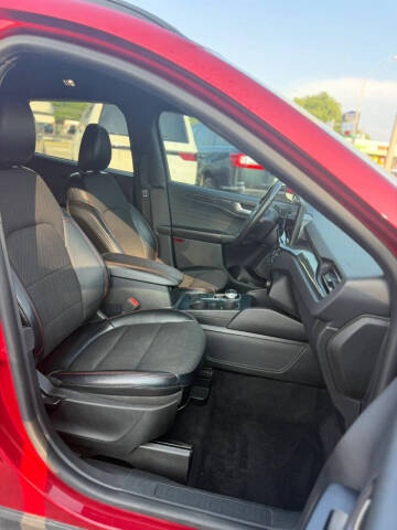 2023 Ford Escape ST-Line