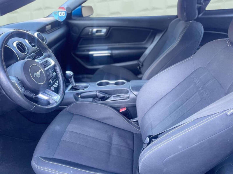 2021 Ford Mustang EcoBoost