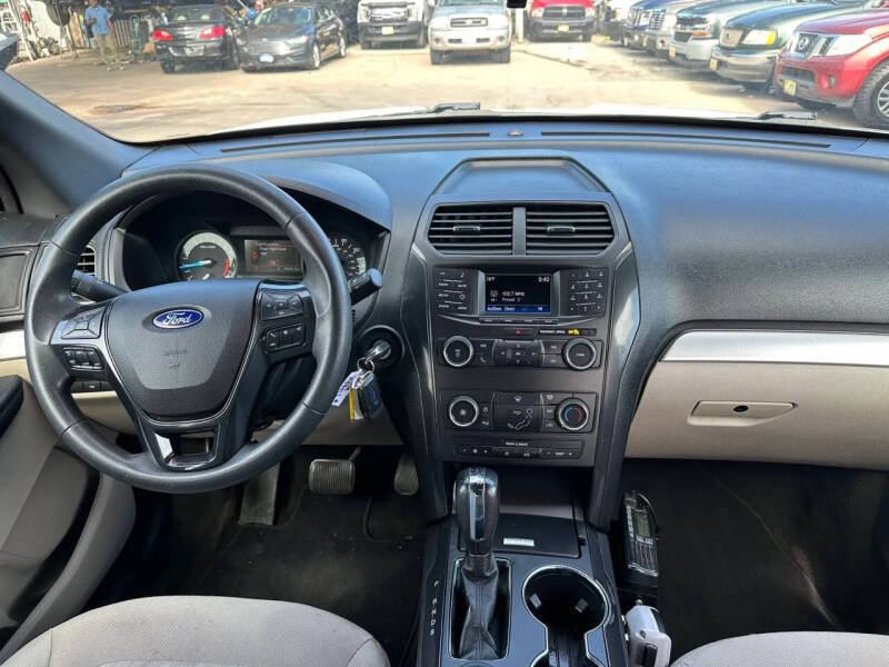 2018 Ford Explorer